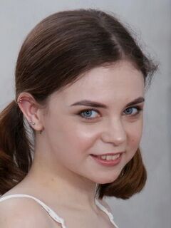 Bella Gray