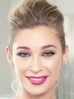 Kleio Valentien