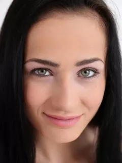 Nicole Love