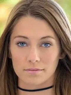 Kirsten Lee
