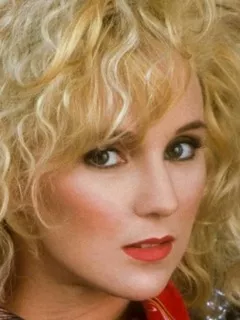 Melanie Moore