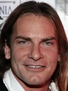 Evan Stone