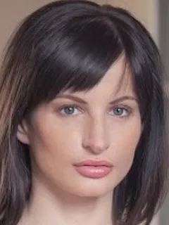 Ava Courcelles