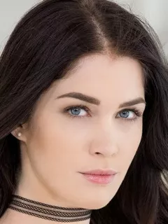 Evelyn Claire