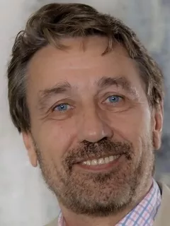 Steve Holmes