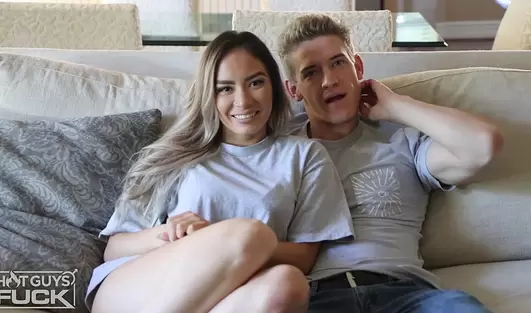 На кастинге поеблись, прямо как у себя дома в кровати!