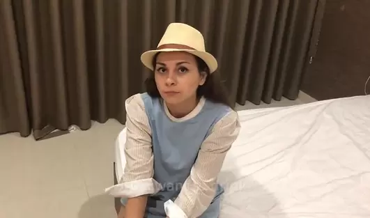 Армянин подсыпал русской девке возбудителя и выебал дуру. А потом послал нахуй