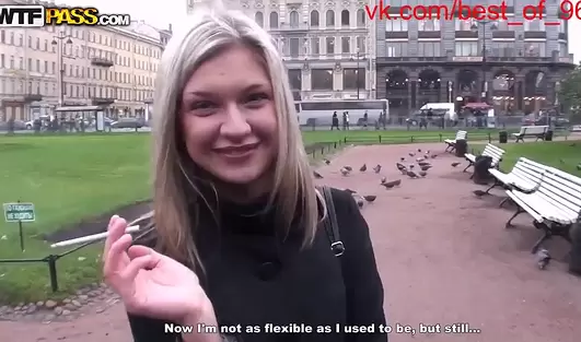 Эта девка за бабки дала двум пикаперам в жопу