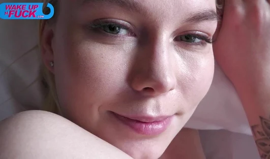 Новый выпуск "Проснись и трахайся" с Пьером Вудманом и Мими Чикой